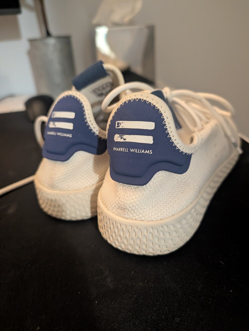Pharell Williams Original Adidas HU - Picture 3 of 6